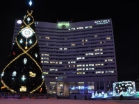 Впервые в Заполярной столице, 8 декабря состоятся праздничные открытия новогодних елок сразу во всех округах города Мурманска
